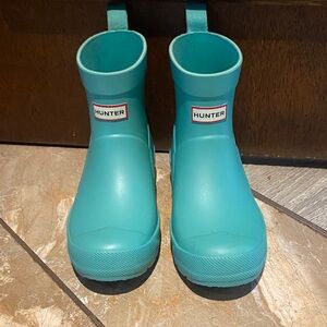 Hunter Kids Teal Waterproof Rain Boots with Pull Tabs